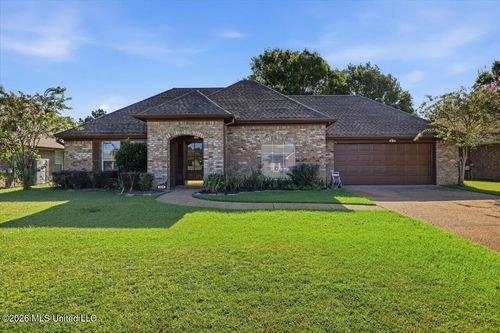 519 Planters Dr, Pearl, MS, 39208-7028 | Card Image