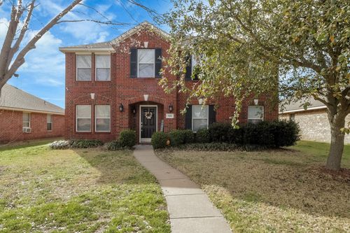 105 Forest Park Ln, Red Oak, TX, 75154-4624 | Card Image