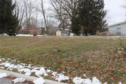 223 20th St Se, Massillon, OH, 44646-7173 | Card Image