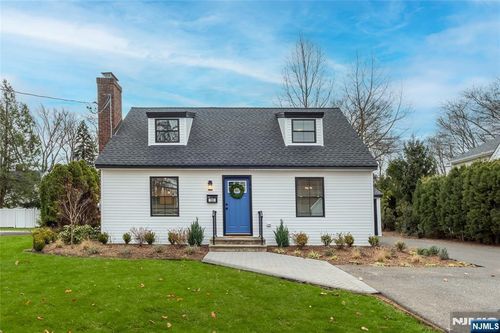 163 Wyckoff Ave, Wyckoff, NJ, 07481-2548 | Card Image