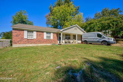 1852 Colonial Hills Drive, Southaven, MS, 38671 | Card Image