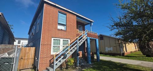 712 40th St, Galveston, TX, 77550-1243 | Card Image