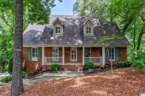 829 Tulip Poplar Dr, HOOVER, AL, 35244-1639 | Card Image