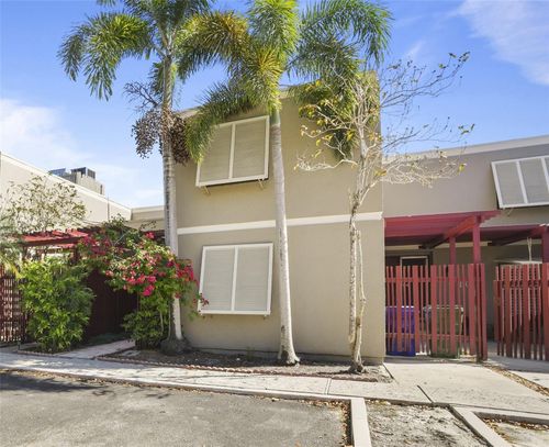 1111 Windward Dr, Pembroke Pines, FL, 33026-3037 | Card Image