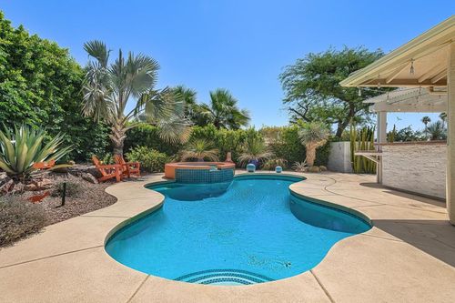 1360 E Vista Chino, Palm Springs, CA, 92262-3303 | Card Image