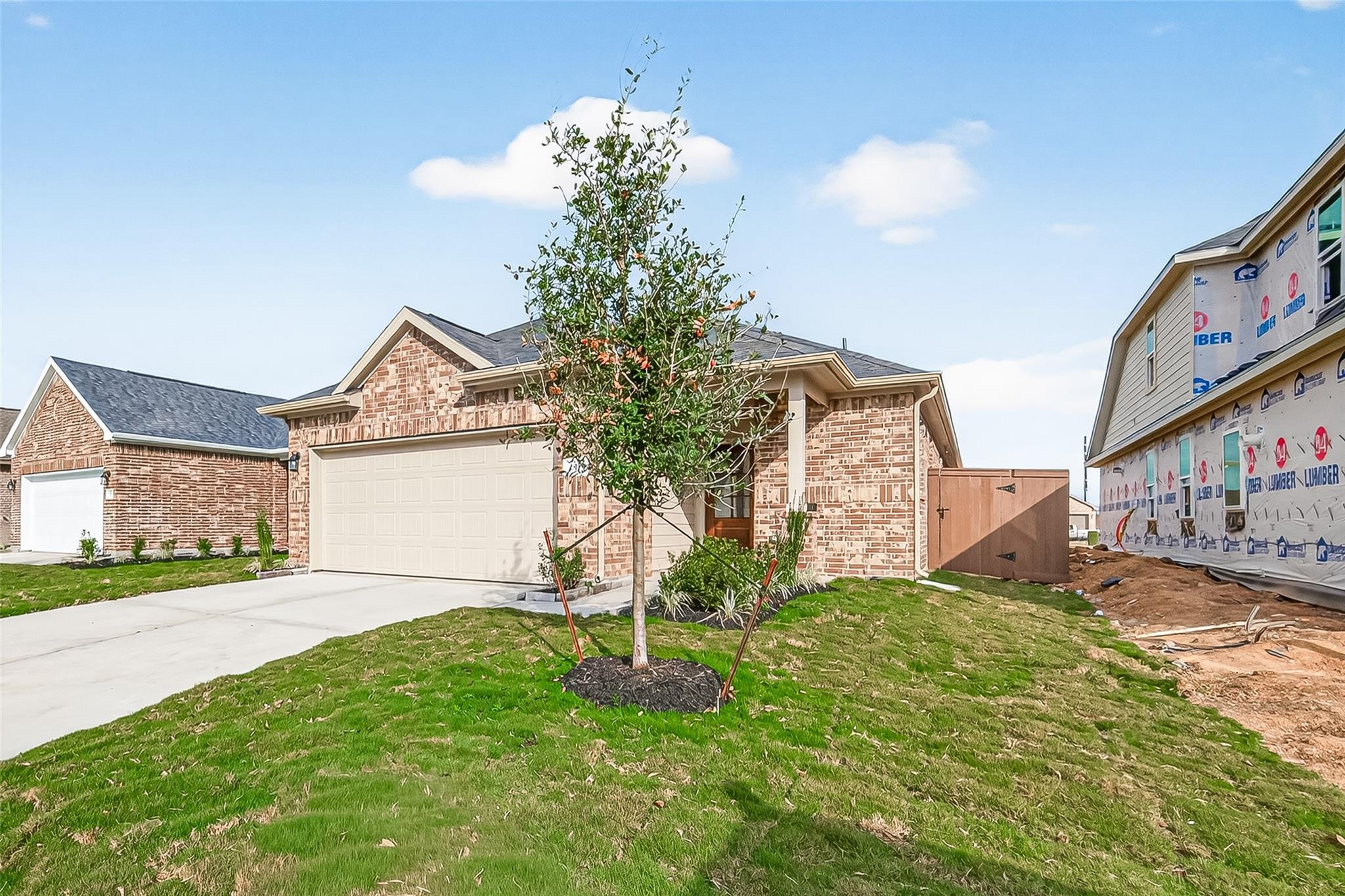 Residential in Iowa Colony 3