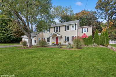 143 Crystal Lake Road, House other with 4 bedrooms, 2 bathrooms and null parking in Stamford CT | Image 3