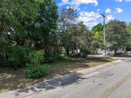 1114 Congress St, Beaufort, SC, 29902-4511 | Card Image
