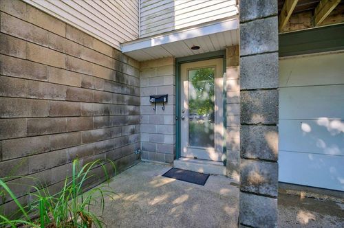 b-401 Melody Lane, Verona, WI, 53593 | Card Image