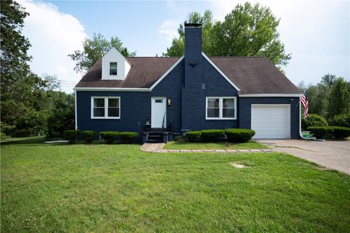 3715 Tuscarawas Rd, Brighton Twp, PA, 15009-9123 | Card Image