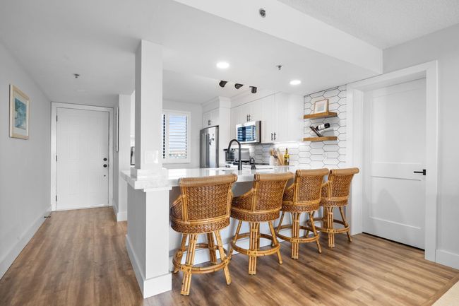 404 - 201 S Seas 404 Drive, Condo with 2 bedrooms, 2 bathrooms and null parking in Jupiter FL | Image 4