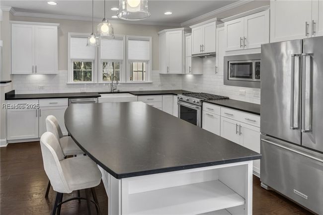 Quartz Counter Island | Image 4