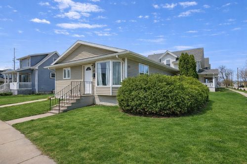 403 8th Ave Sw, Cedar Rapids, IA, 52404-5822 | Card Image