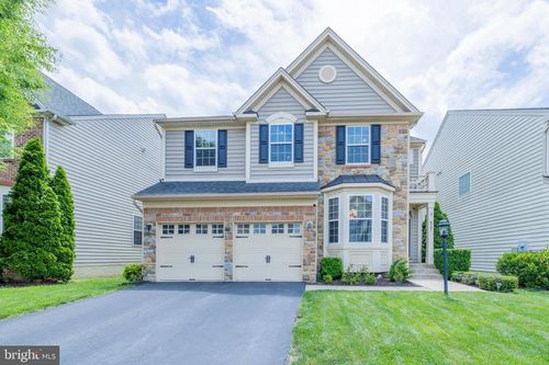8727 Raleigh Mews, GAINESVILLE, VA, 20155-5908 | Card Image