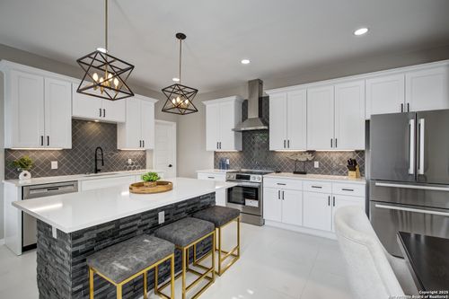 515 Nolan St, San Antonio, TX, 78202-2251 | Card Image