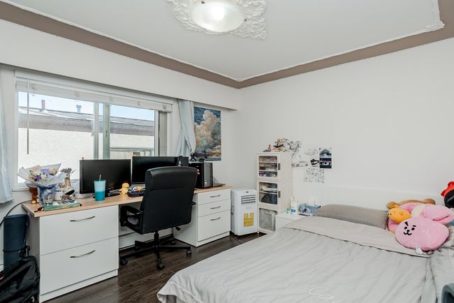 6074 Sherbrooke St, House other with 6 bedrooms, 4 bathrooms and 2 parking in Vancouver BC | Image 18