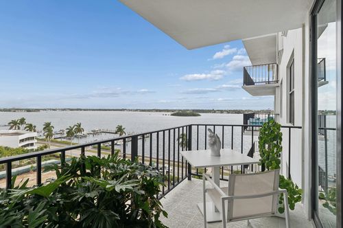 909-3800 Washington Rd, West Palm Beach, FL, 33405-2366 | Card Image