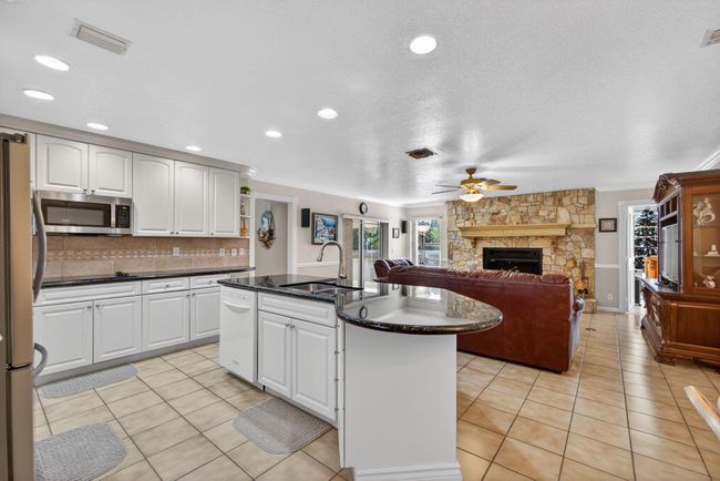 4378 Juniper Ter, House other with 3 bedrooms, 3 bathrooms and null parking in Boynton Beach FL | Image 13