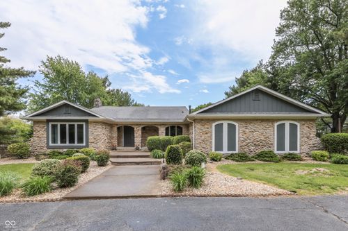 69 E Maple Dr, Franklin, IN, 46131-9605 | Card Image