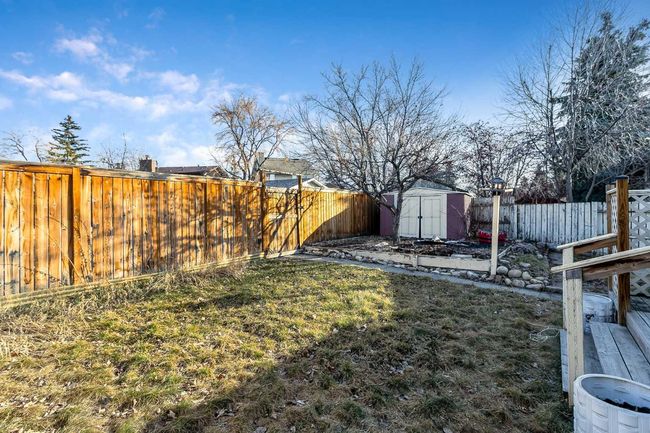 195 Deerbow Circle Se, House other with 3 bedrooms, 3 bathrooms and 2 parking in Calgary AB | Image 33
