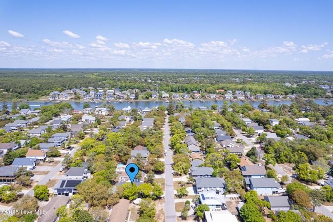 107 Ne 24 Th St, House other with 3 bedrooms, 2 bathrooms and null parking in Oak Island NC | Image 42