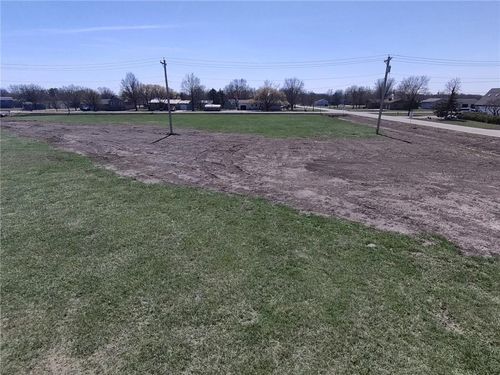 00003 Cross Street, Burlington, KS, 66839 | Card Image