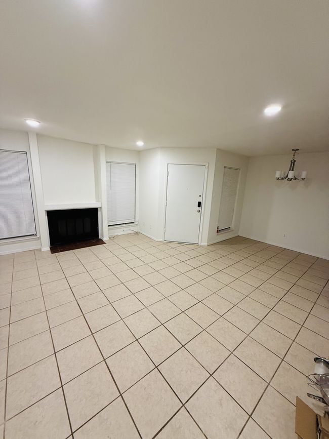 APT-108 - 919 S Weatherred Dr, Condo with 2 bedrooms, 2 bathrooms and null parking in Richardson TX | Image 4
