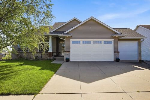 3482 Penny Ln, Marion, IA, 52302-9504 | Card Image