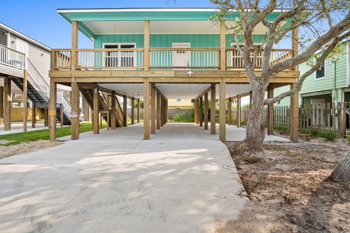 217 Las Palmas Dr, Corpus Christi, TX, 78418-3031 | Card Image