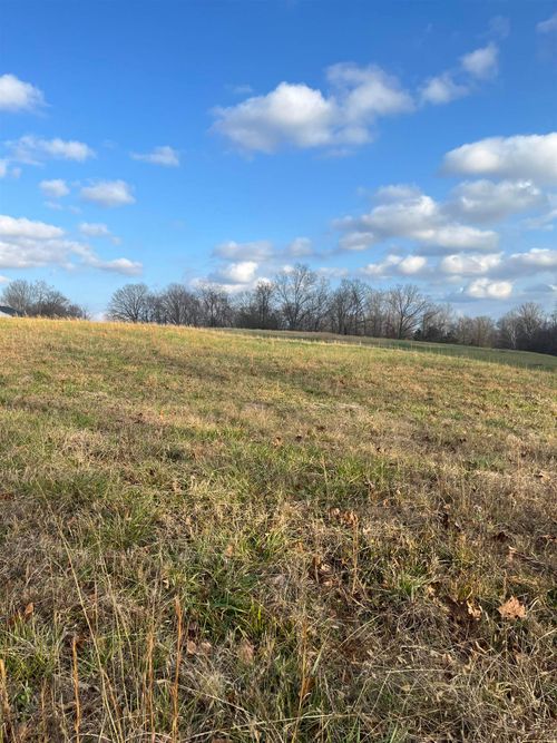 2325 Tomlin Rd, Oakland, TN, 38068 | Card Image