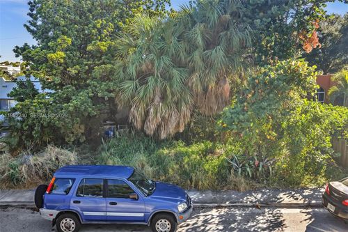 424 N J St, Lake Worth, FL, 33460-3032 | Card Image