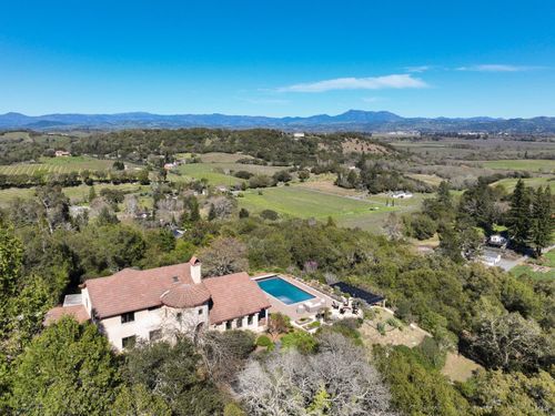 2405 Lewis Dr, Sebastopol, CA, 95472-2035 | Card Image