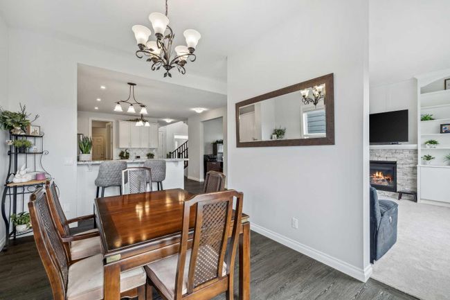 12 Creekstone Cove Sw, Home with 5 bedrooms, 3 bathrooms and 4 parking in Calgary AB | Image 19