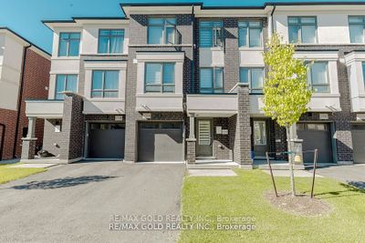 1318 Bradenton Path, Home with 4 bedrooms, 3 bathrooms and 3 parking in Oshawa ON | Image 2