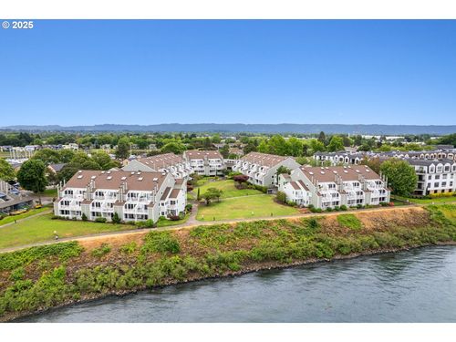 275-275 N Hayden Bay Dr, Portland, OR, 97217-8301 | Card Image