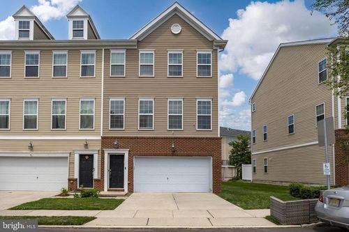 104 Creekside Way, BURLINGTON, NJ, 08016-1056 | Card Image