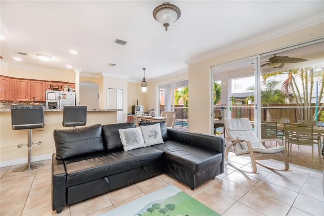0 - 15171 Sw 13th Ter, House other with 4 bedrooms, 3 bathrooms and null parking in Miami FL | Image 10