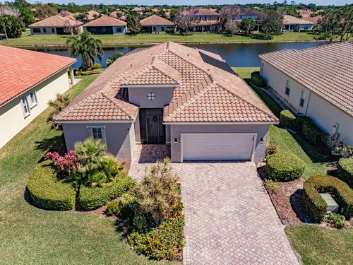 5558 55th Ave, Vero Beach, FL, 32967-2460 | Card Image