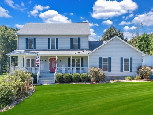 1100 High Meadows Dr, Wirtz, VA, 24184-4452 | Card Image