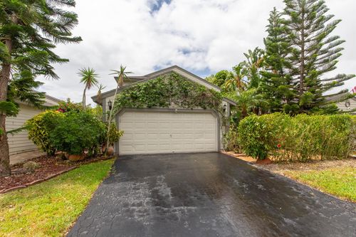 2565 Bedford Mews Dr, Wellington, FL, 33414-7742 | Card Image