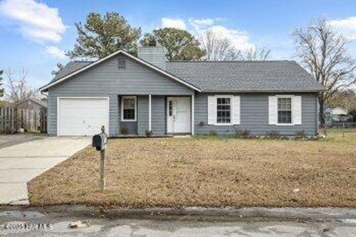 318 Quail Ridge Rd, Jacksonville, NC, 28546-9146 | Card Image