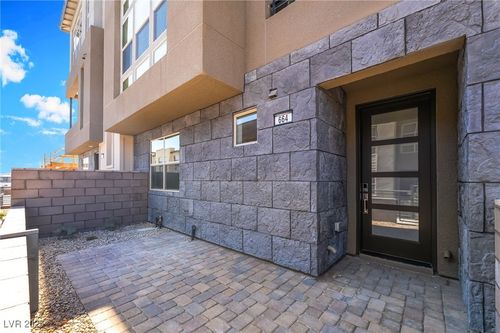 664 Fortis Creek St, Las Vegas, NV, 89138-6392 | Card Image