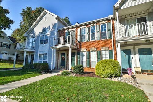 1952 Mattis St, Hellertown, PA, 18055-2812 | Card Image