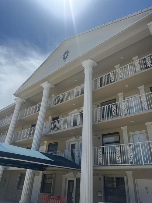 apt-104-3521 Village Blvd, West Palm Beach, FL, 33409-7442 | Card Image