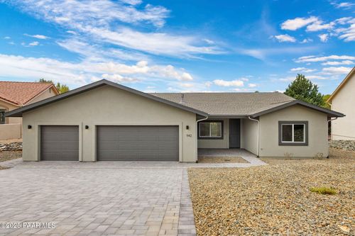 942 N Latigo Ln, Dewey-Humboldt, AZ, 86327-5822 | Card Image