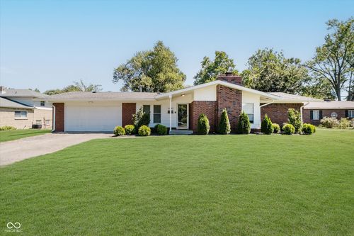 5221 Moonlight Dr, Indianapolis, IN, 46226-1752 | Card Image