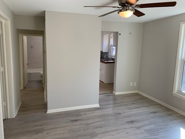 16727 Dixie Hwy, House other with 2 bedrooms, 1 bathrooms and 2 parking in Hazel Crest IL | Image 12