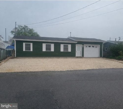 132 Morton Dr, MANAHAWKIN, NJ, 08050-4530 | Card Image