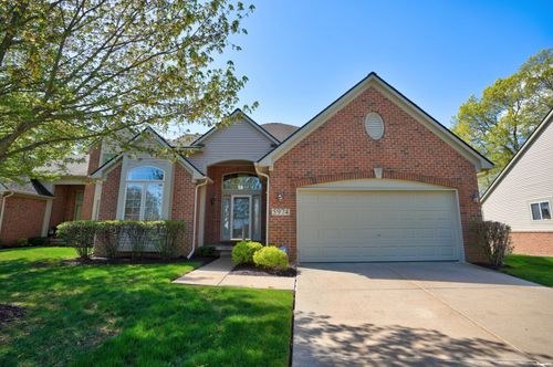 5974 Lochmore Dr, Commerce Township, MI, 48382-5119 | Card Image