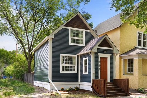 1941 Montague St, Regina, SK, S4T3J6 | Card Image